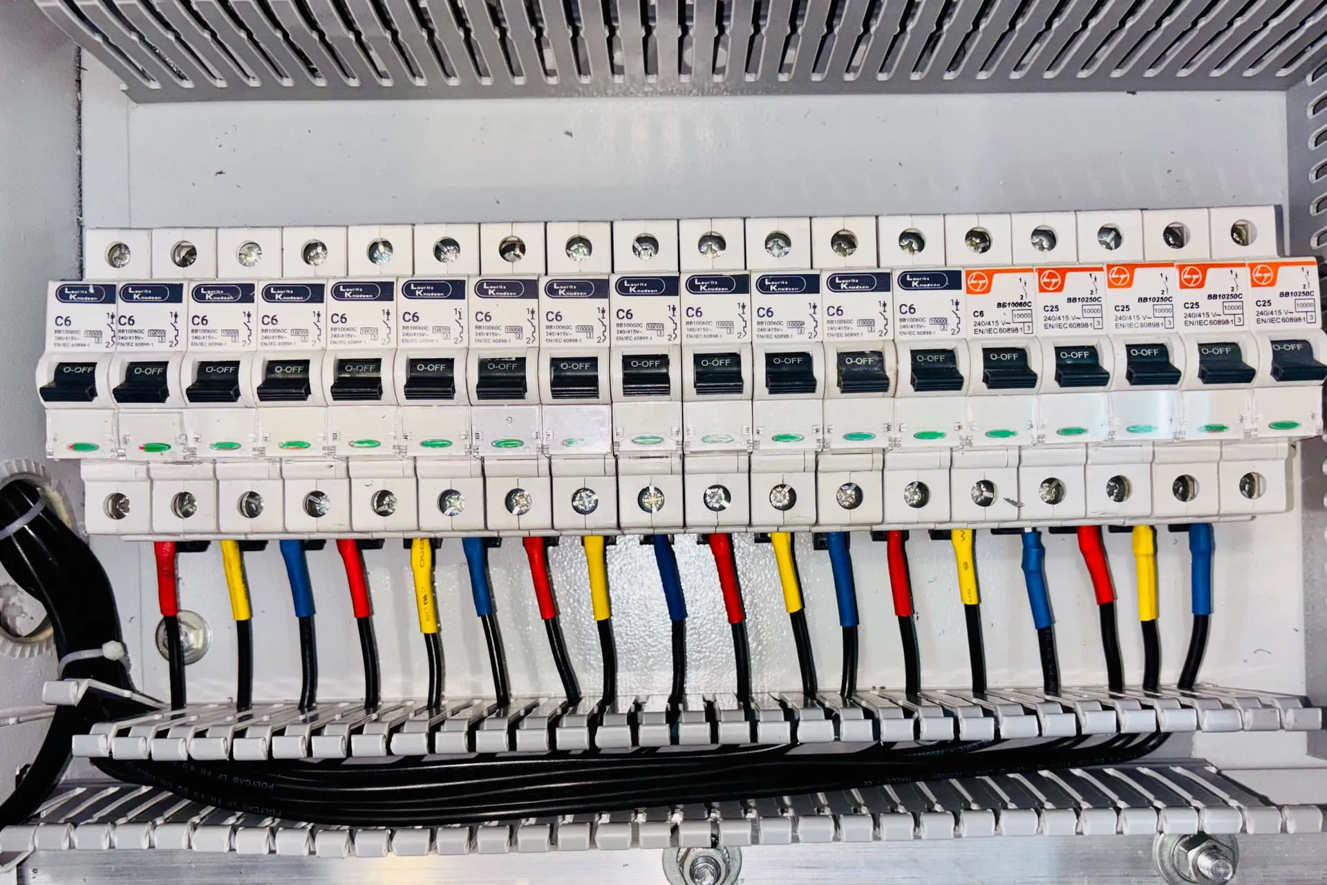 New circuit breakers with colour-coded cables, a factor in electrical switchboard upgrade cost